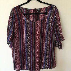 Torrid - Short sleeve blouse
